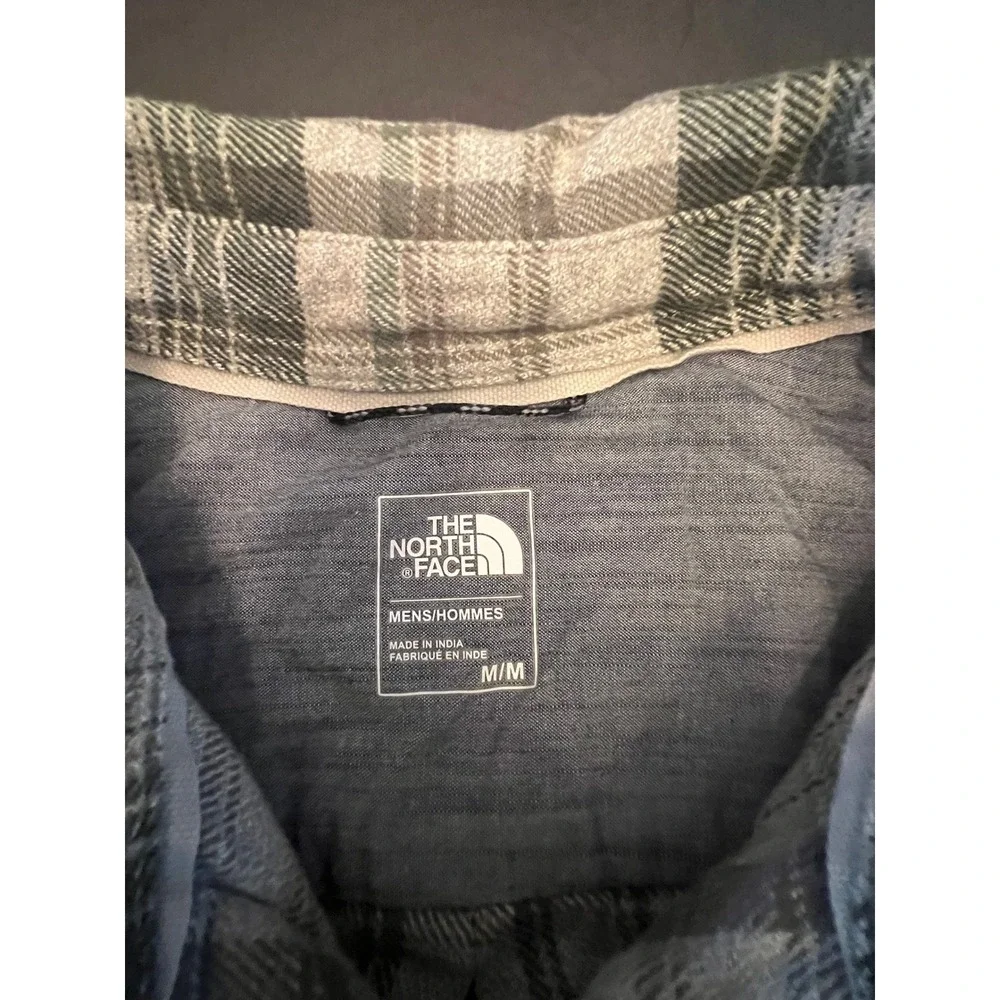 The North Face Mens Grey Plaid Flannel Long Sleeve Button Down Shirt Size Medium